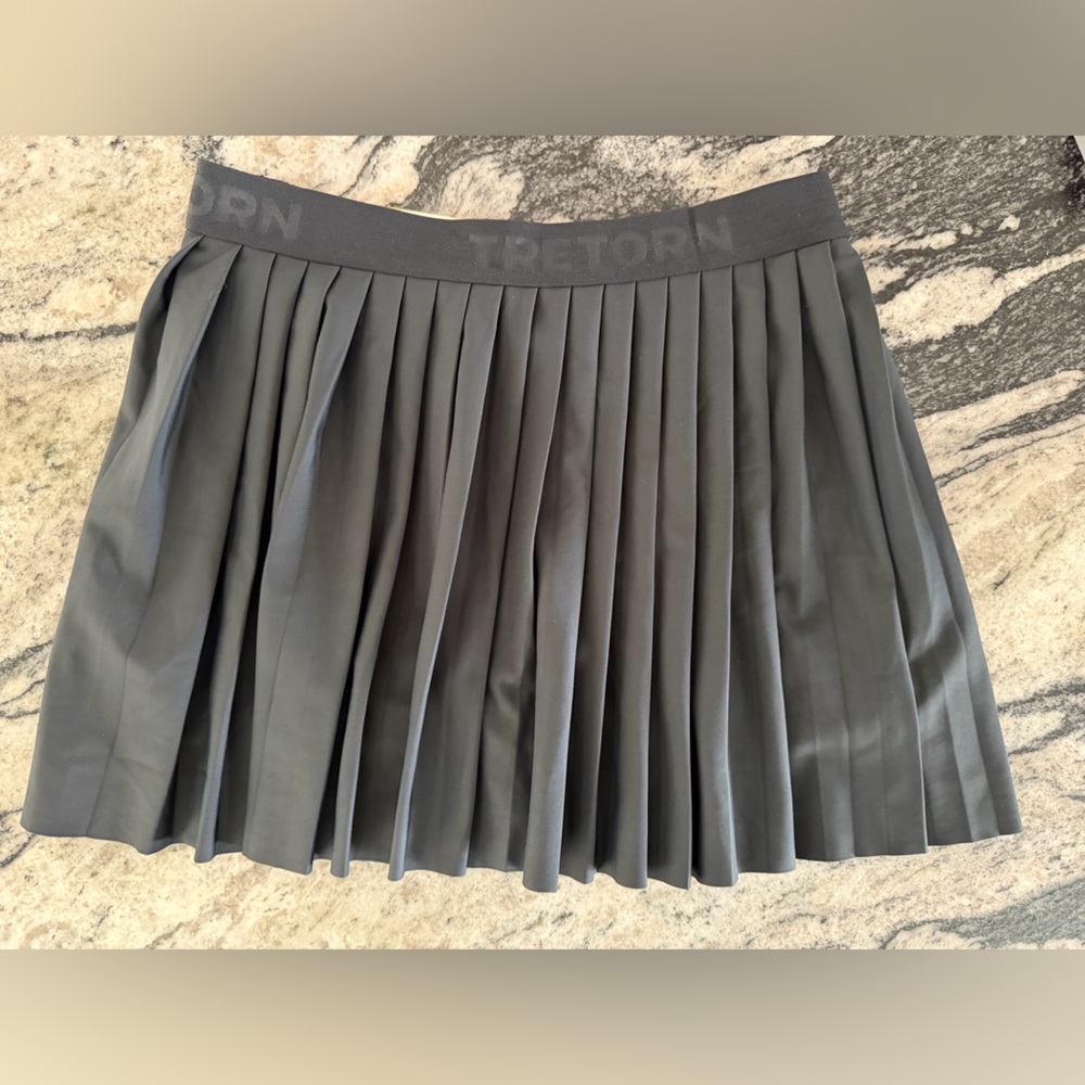 Tretorn Pleated Mini Skirt in Charcoal Black